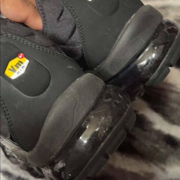 Shoes - Picture 2 of 2